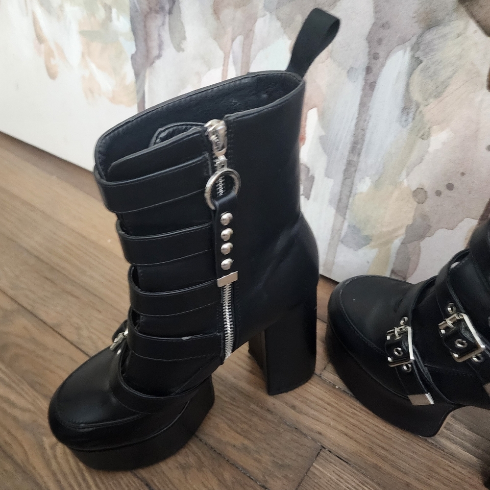 Platform Boots - Picture 5 of 6